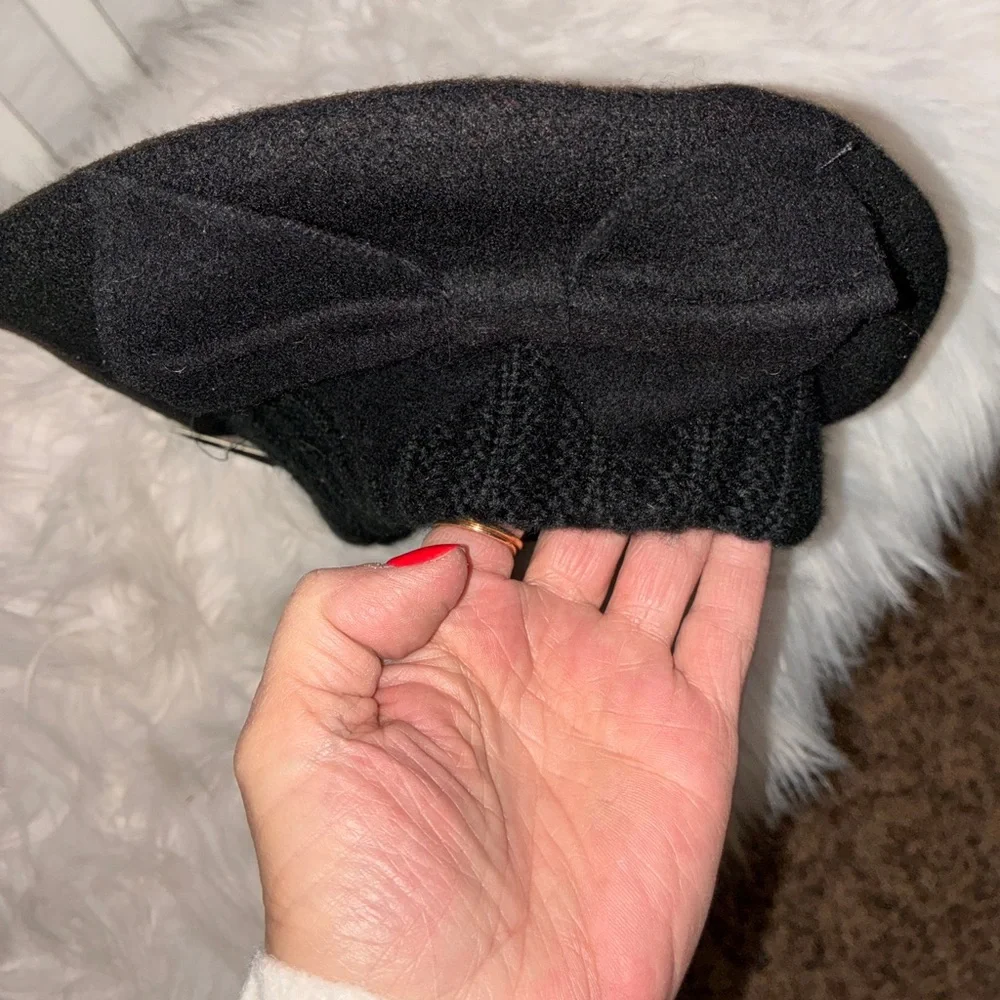 NEW! Forbusite 100%‎ Wool Beret Hat NWT Black Bow Knit Band.